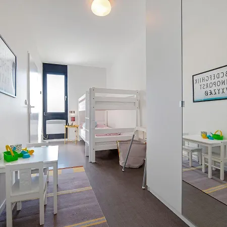 Apartment Ferienwohnung am Südstrand 2 *